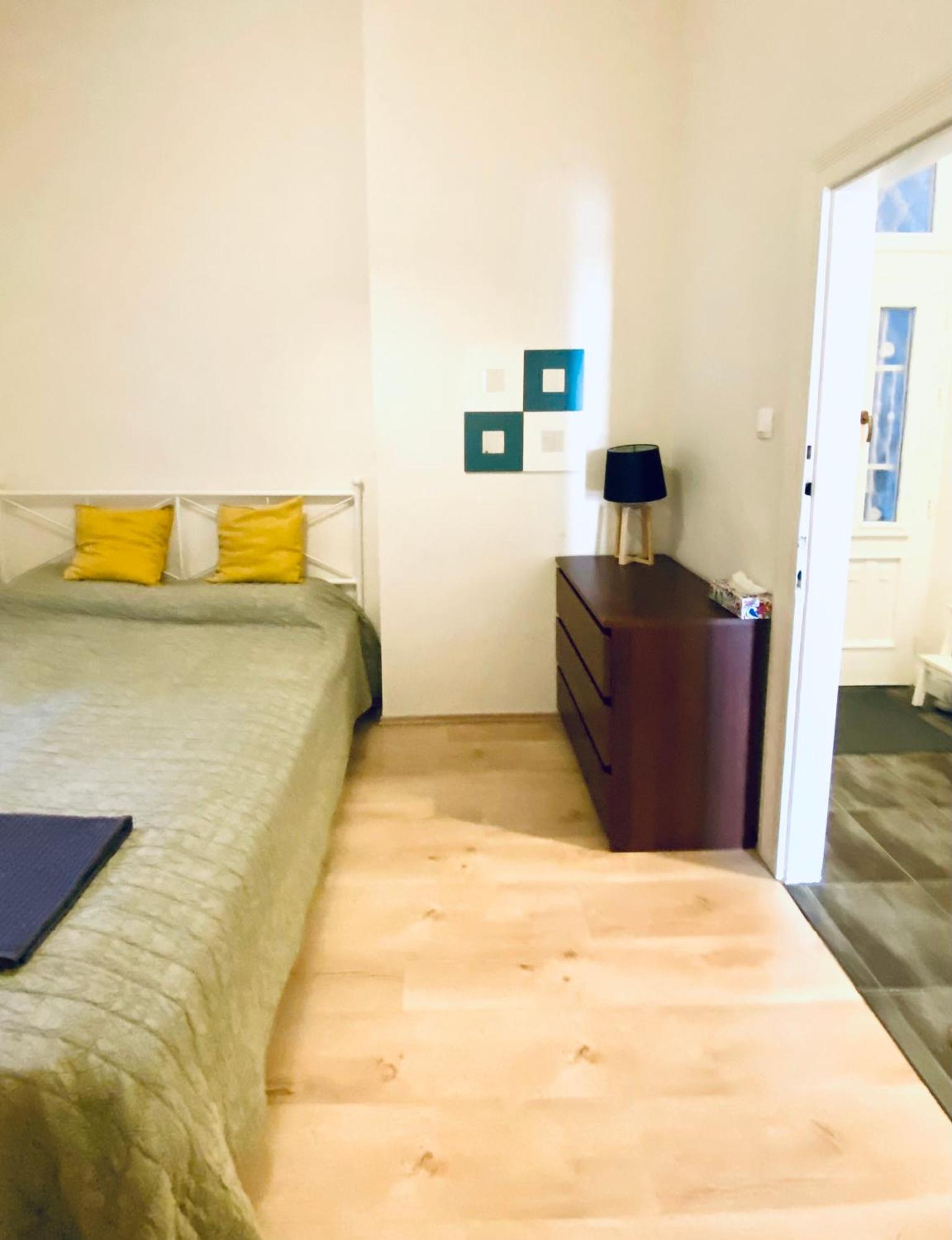 B32 Gellert Apartment Budapest Bagian luar foto